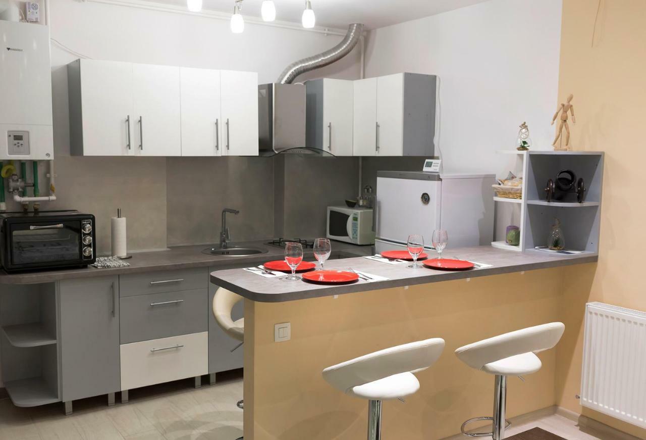 Central Apartment- Shumi'S Cluj-Napoca Ngoại thất bức ảnh