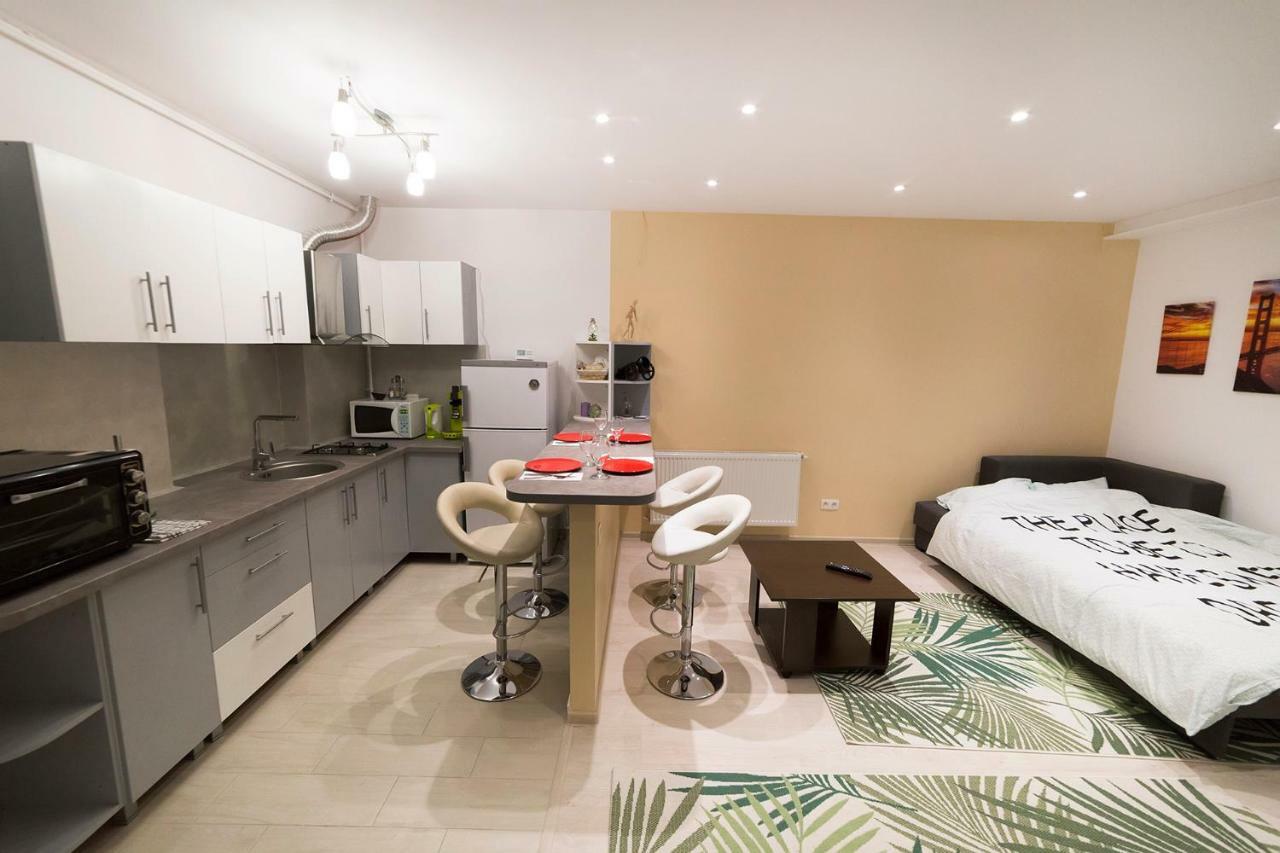 Central Apartment- Shumi'S Cluj-Napoca Ngoại thất bức ảnh